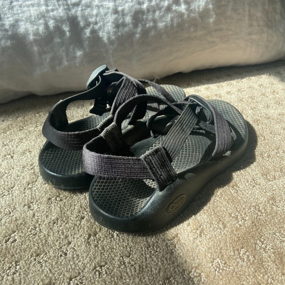 Chacos Classic 7 Black with toe loop